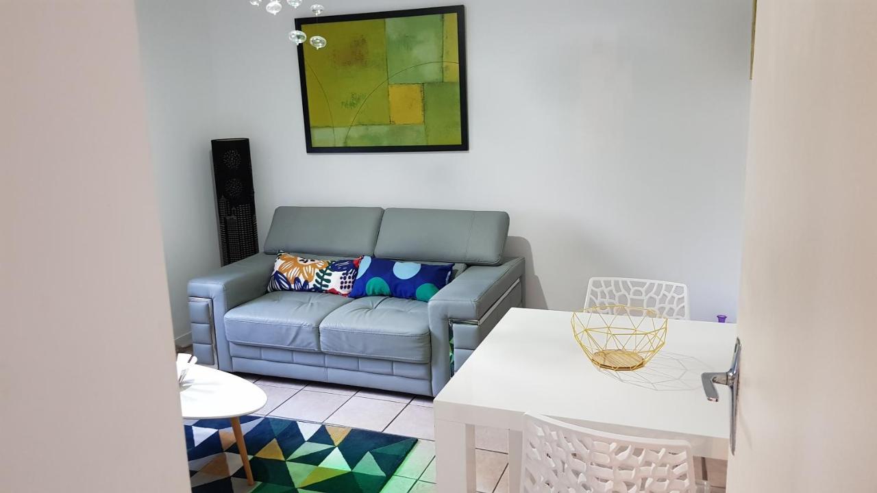 Jolie Appartement Moderne A 로안 외부 사진